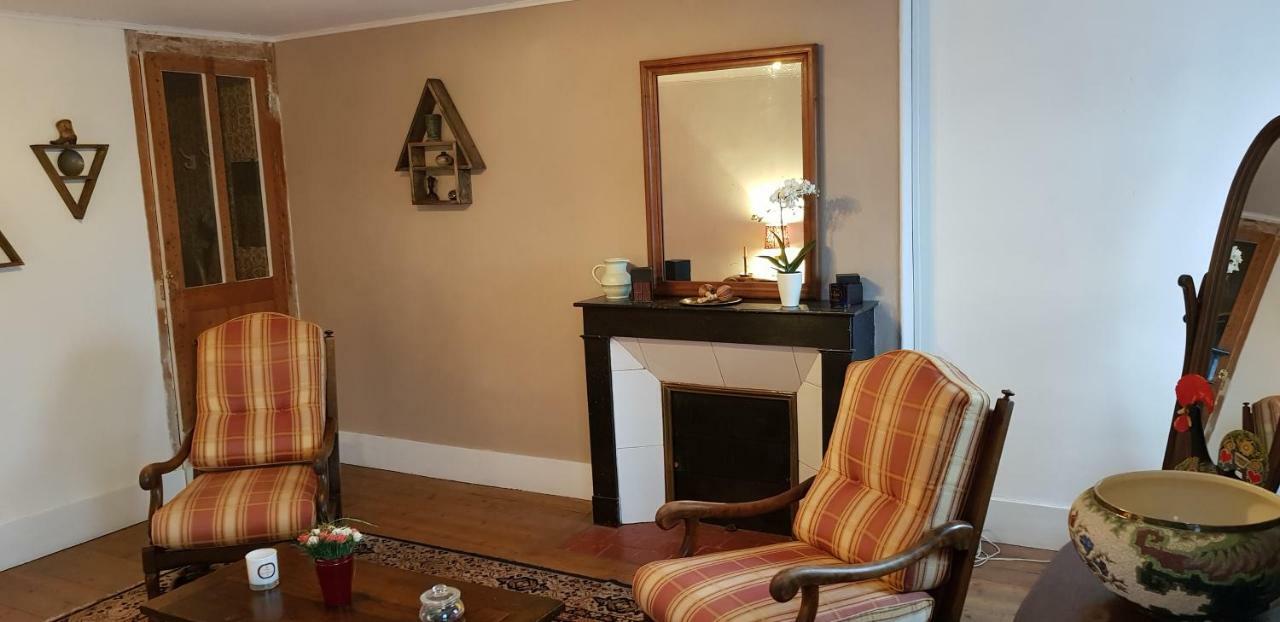 Les Petites Forges Apartment Auxonne Exterior photo